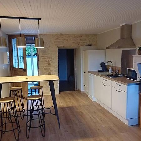 Petite Maison En Pierre Au Calme Avec Exterieur Montbellet Extérieur photo